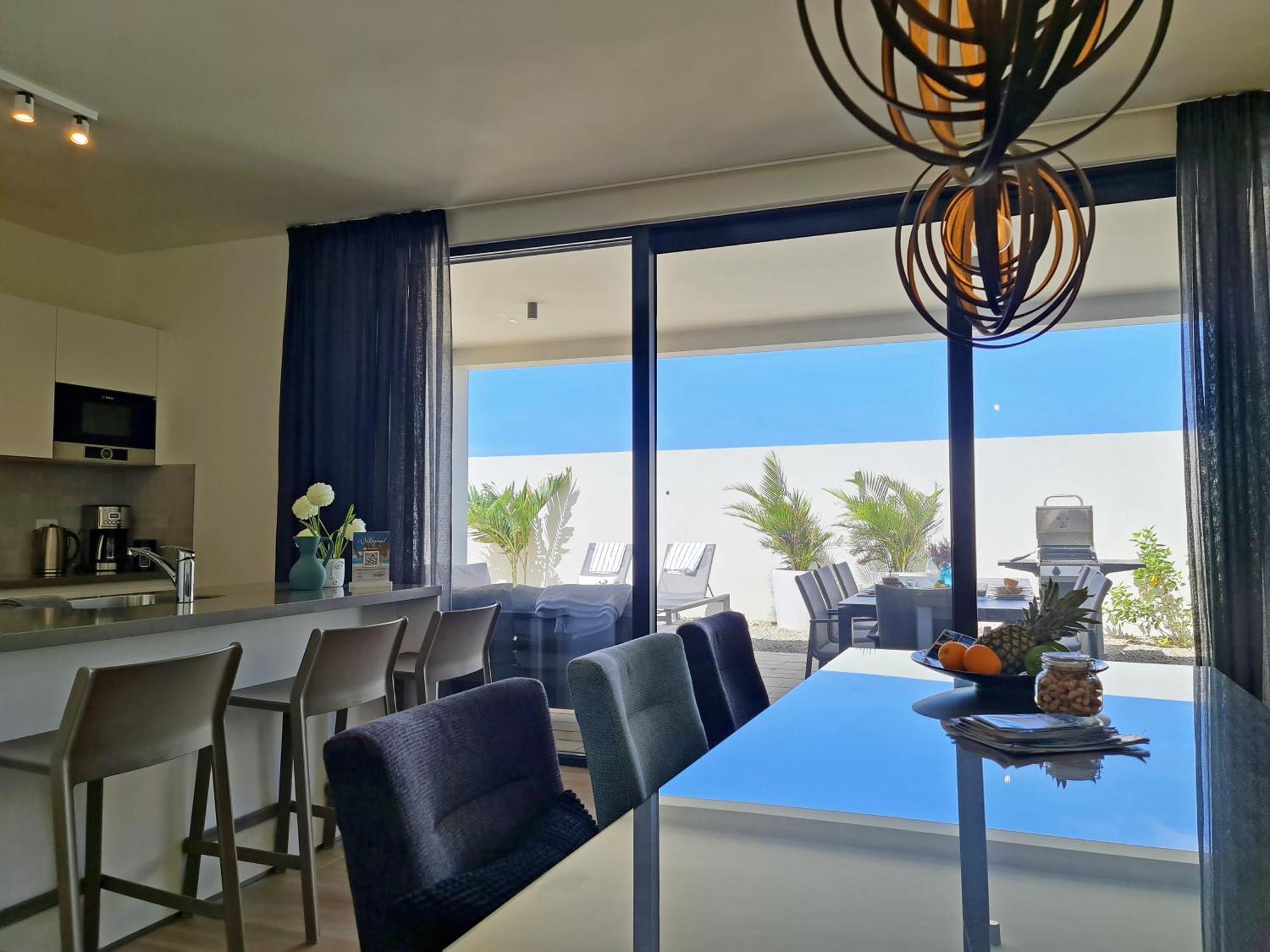 Tuscany Residence Aruba Palm Beach Exterior foto